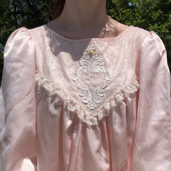 3/$30 Vintage Satin & Lace Nightgown - Picture 3 of 10